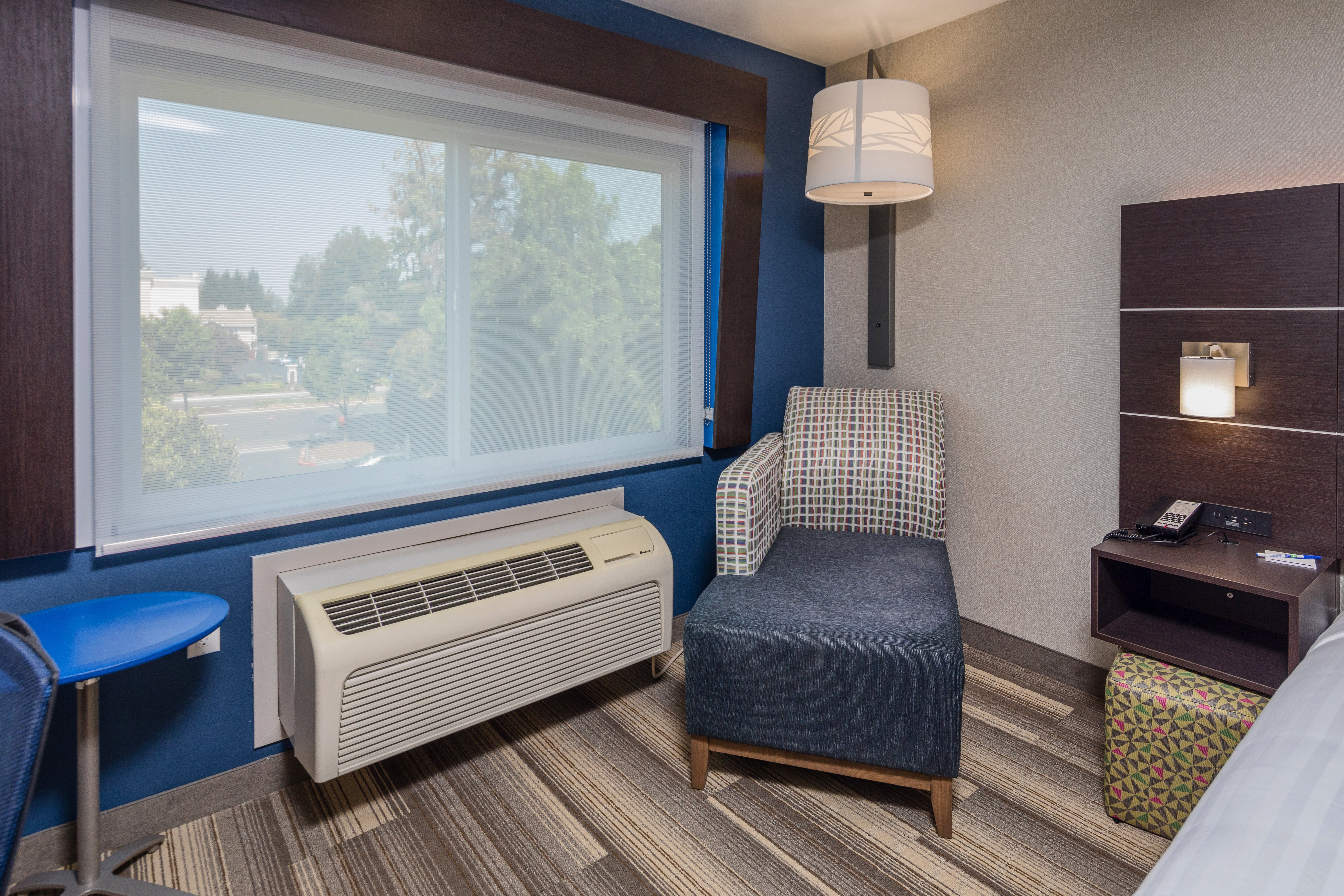 HOLIDAY INN EXPRESS SUNNYVALE - SILICON VALLEY 61/78