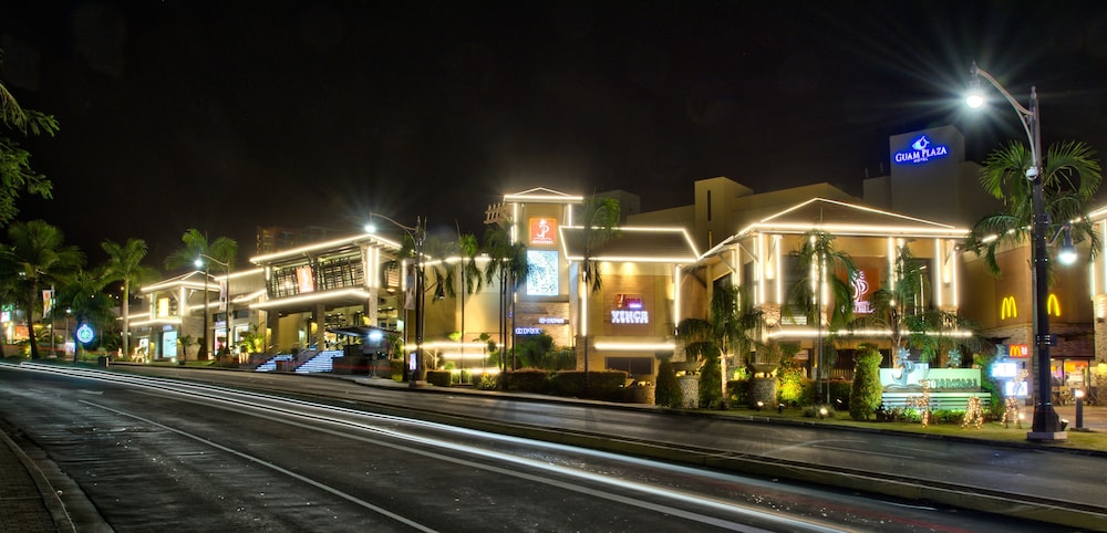 Guam Plaza Resort & Spa 59/69