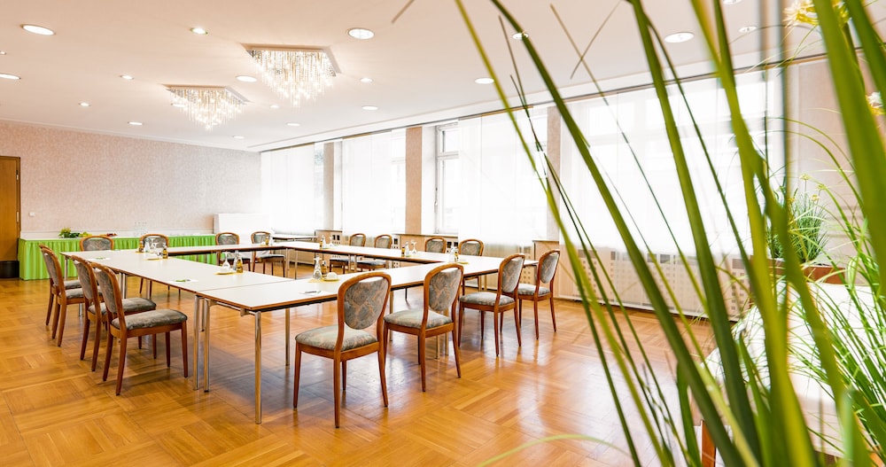 Top Vch Hotel Wartburg Stuttgart 35/39