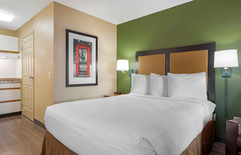 Extended Stay America Suites San Diego Fashion Valley 36/57
