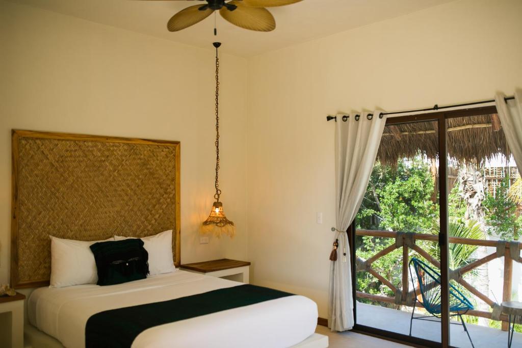 Room at La Puerta Azul Beachfront Adults Only, ISLA HOLBOX