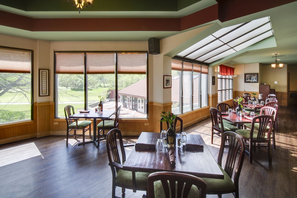 The Shawnee Inn And Golf Resort 36/50