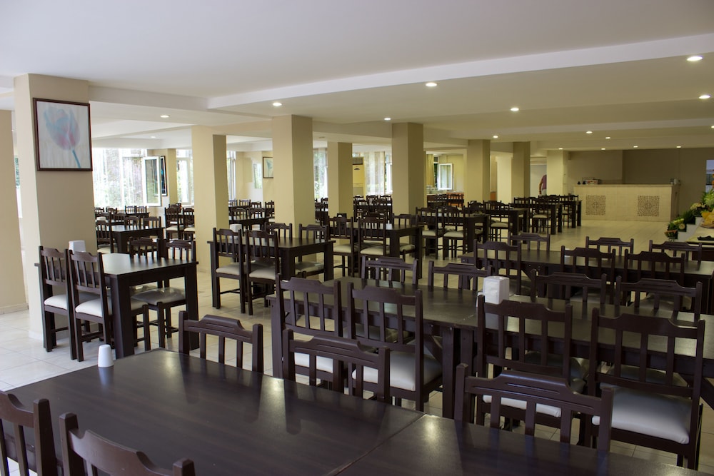 Ares Dream Hotel 36/50