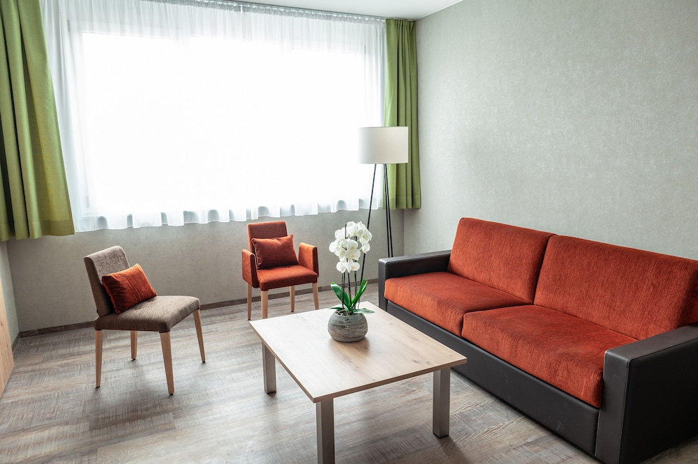 Hotel Schlossberg Wehingen 42/61