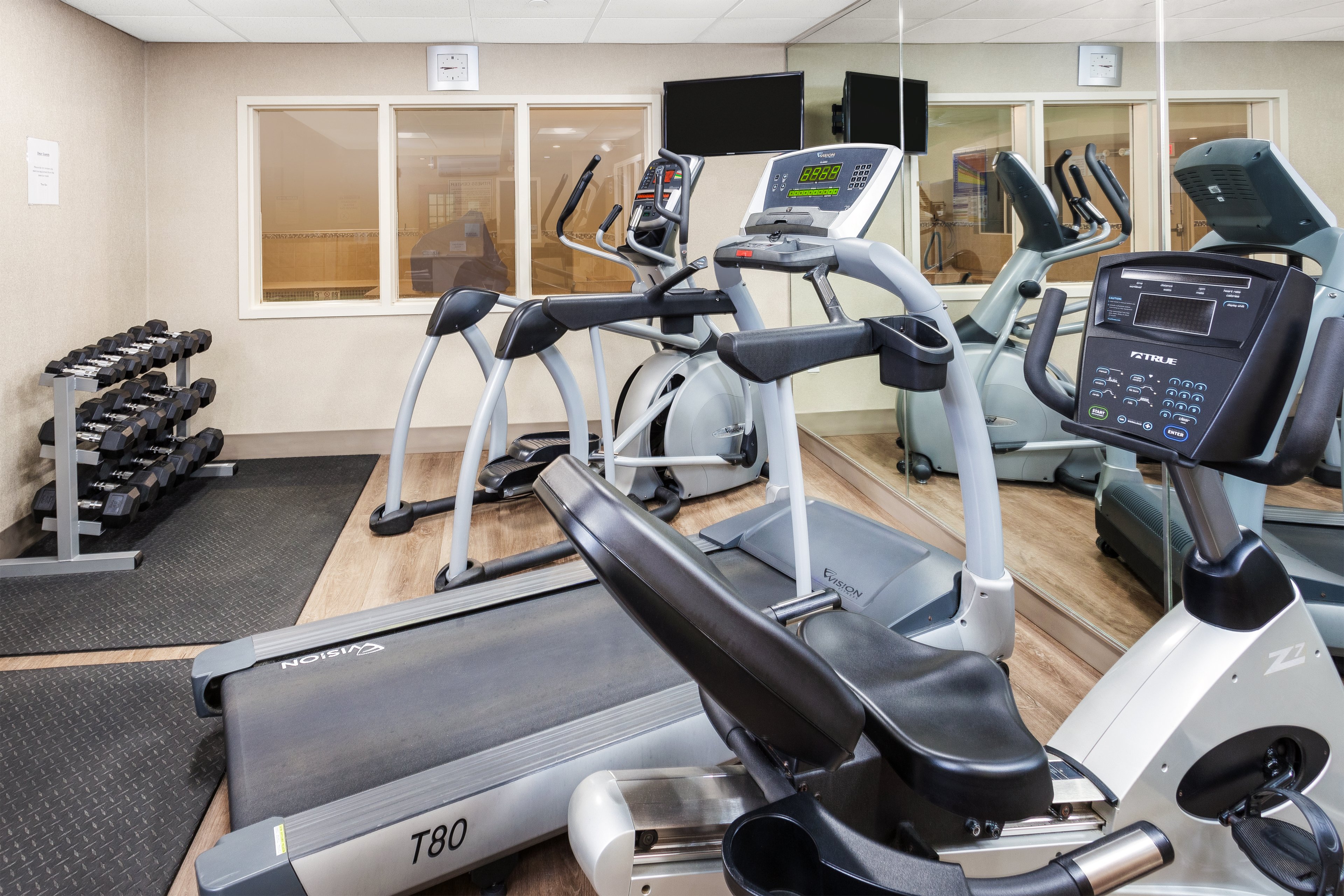 Holiday Inn Express Hotel Suites Hampton South Seabrook 45/78