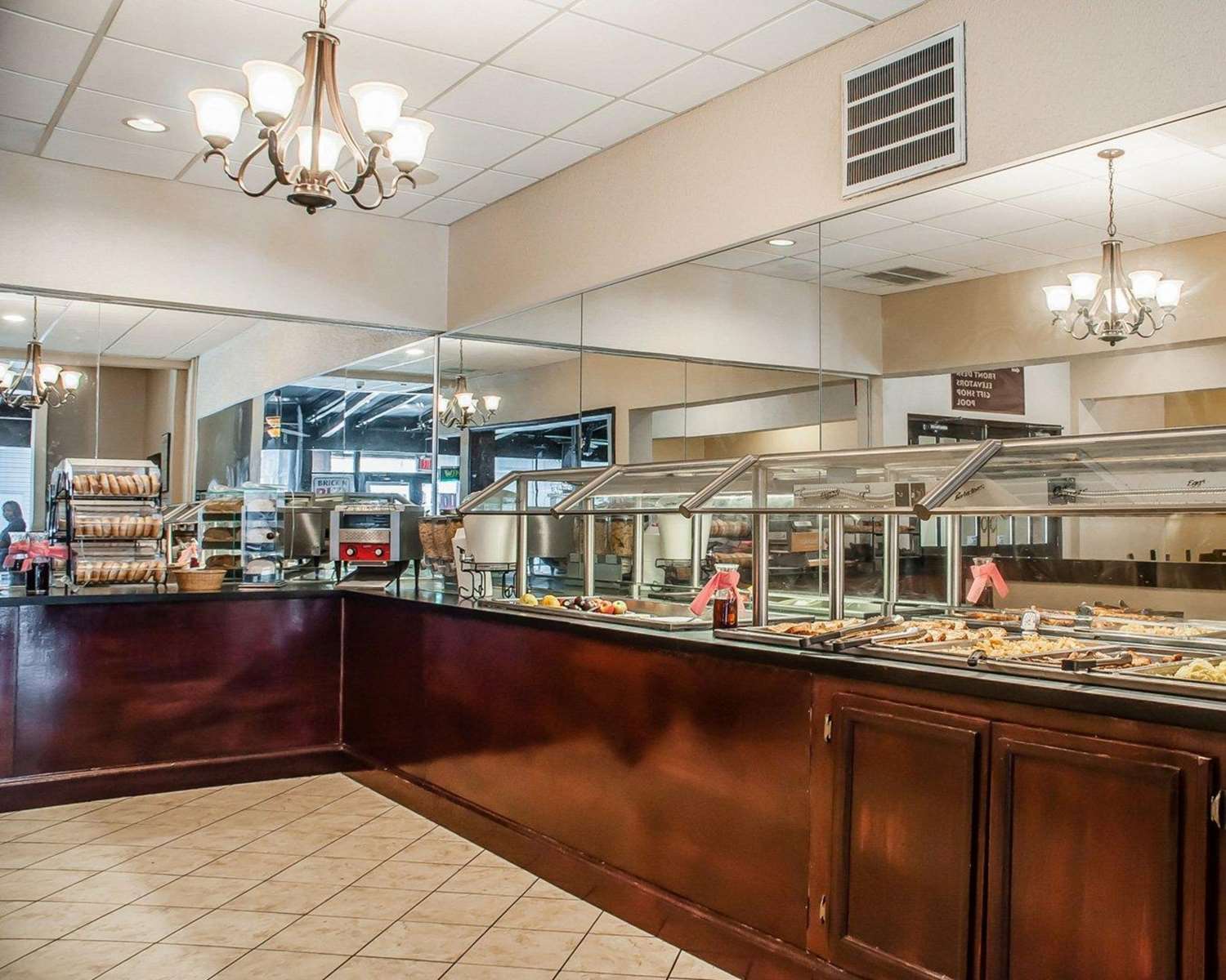 Quality Hotel & Suites At The Falls 11/51
