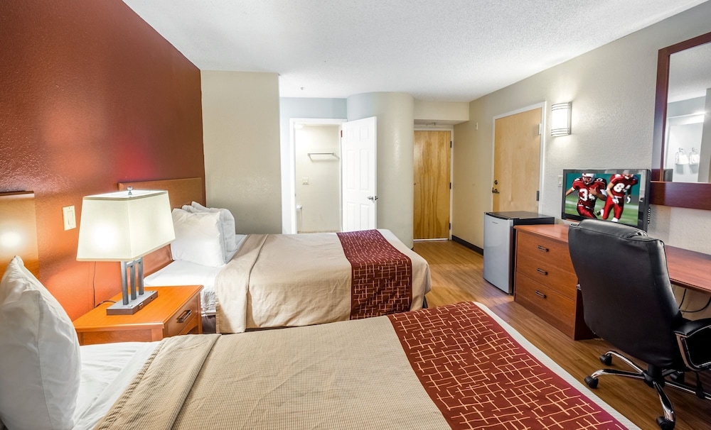 GreenTree Inn Houston IAH Airport 17/48