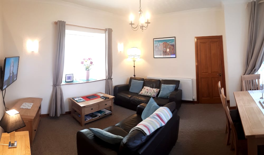 Darwin Cottage Self Catering In Elgin 28/50