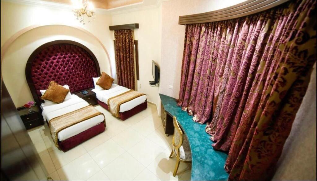 Villa Queens Hotel 17/32