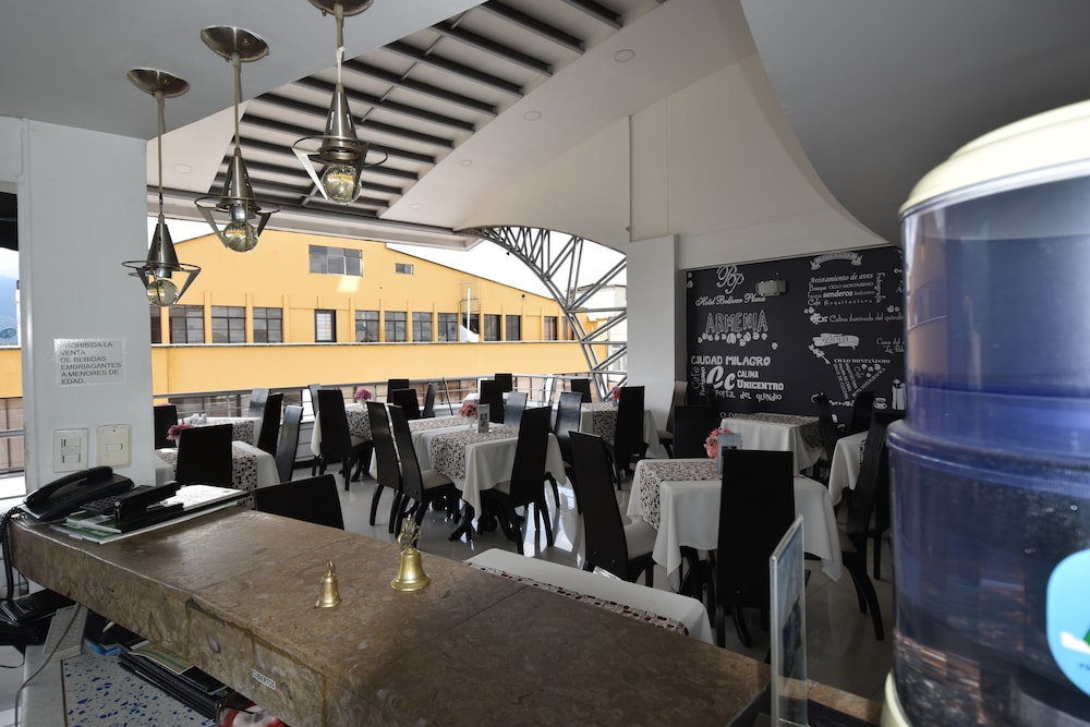 Hotel Bolivar Plaza 52/61