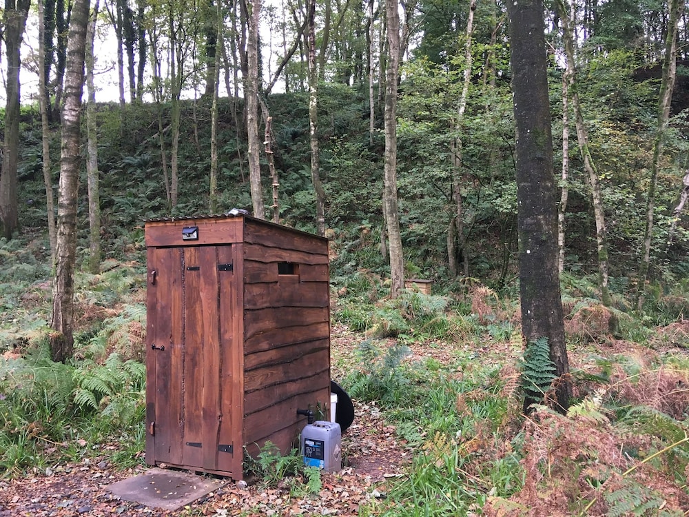 Broomhills Farm River Eco Pods 1/21