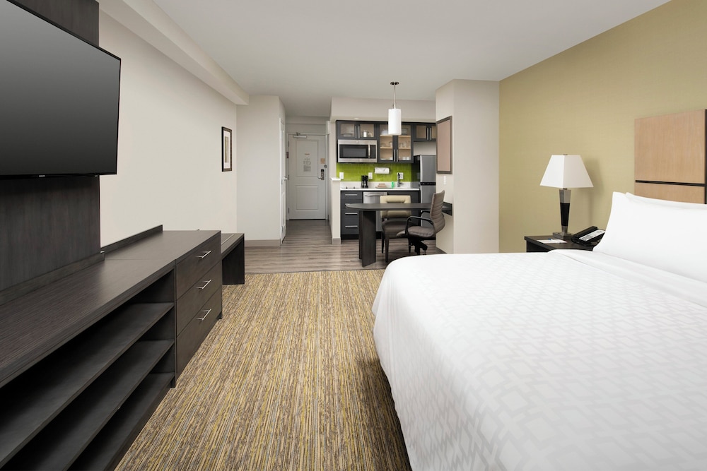 Candlewood Suites Alexandria West 11/58