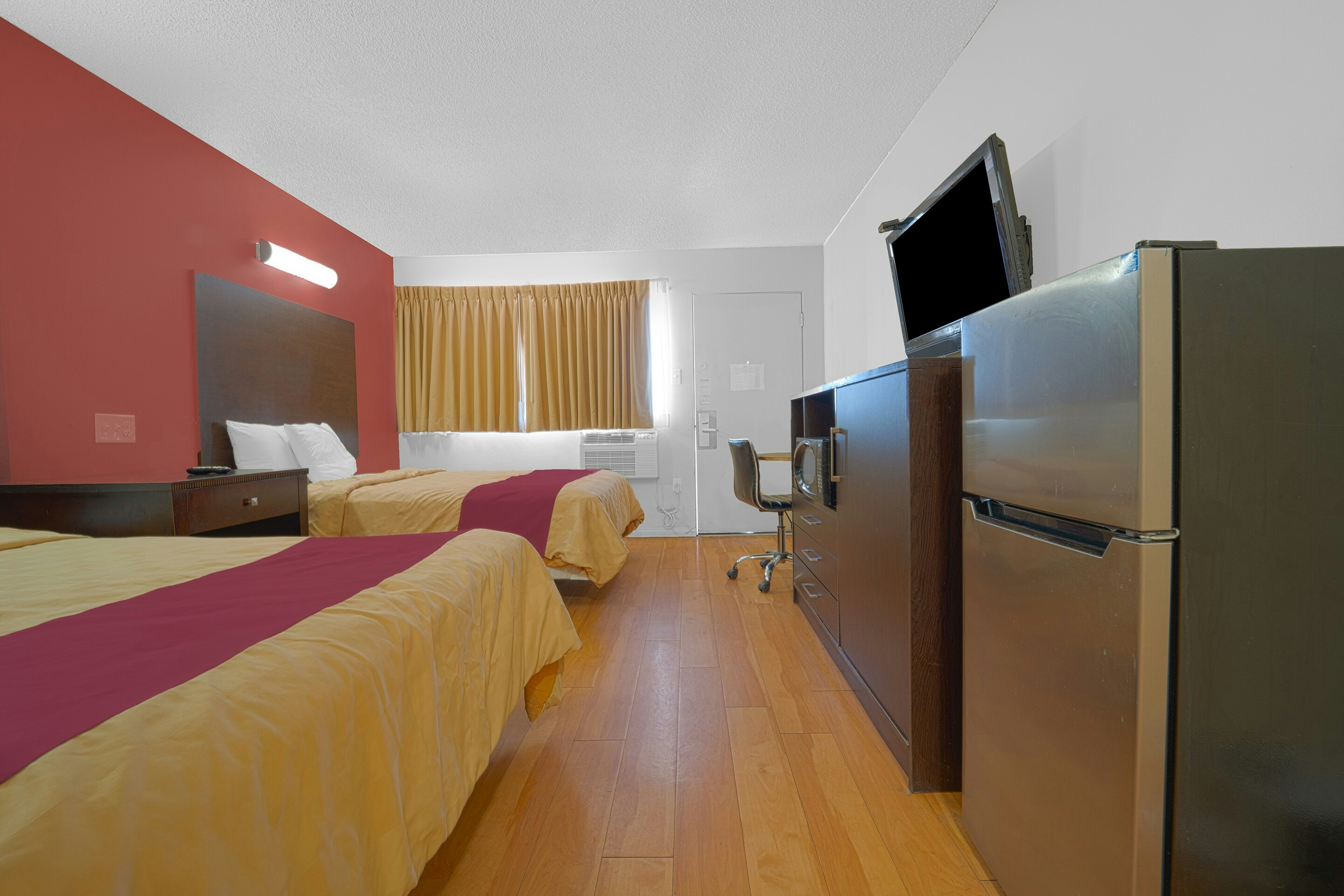 2 Full Beds Non-Smoking, Mojave Hotel 3/8