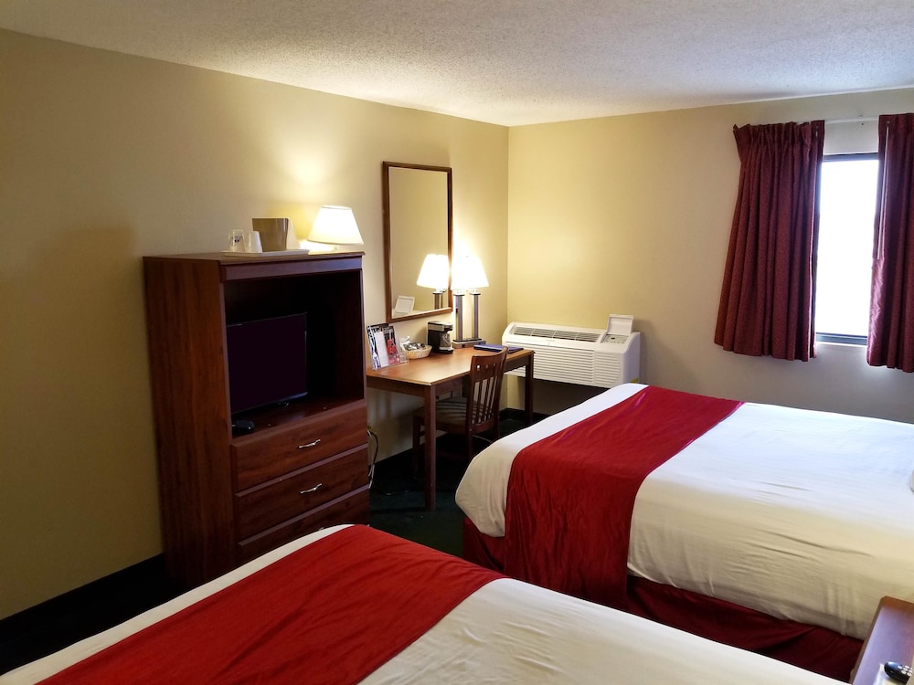 Americas Best Value Inn St. Louis South 19/37