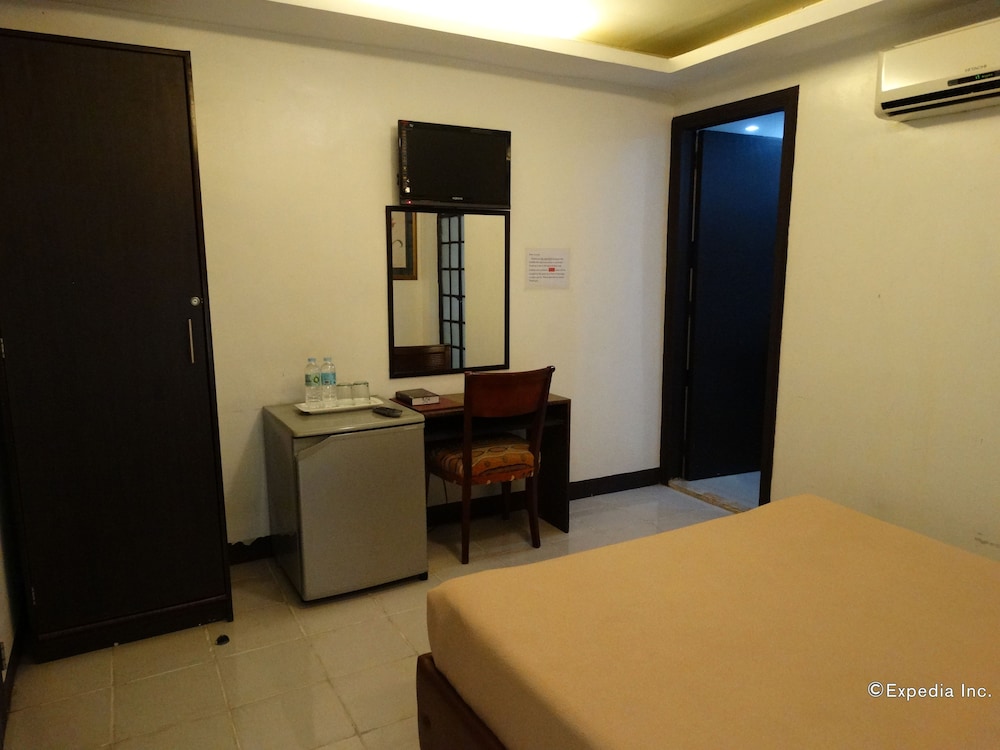 غرفة قياسية بسرير مزدوج، Silver Oaks Suite Hotel 7/10