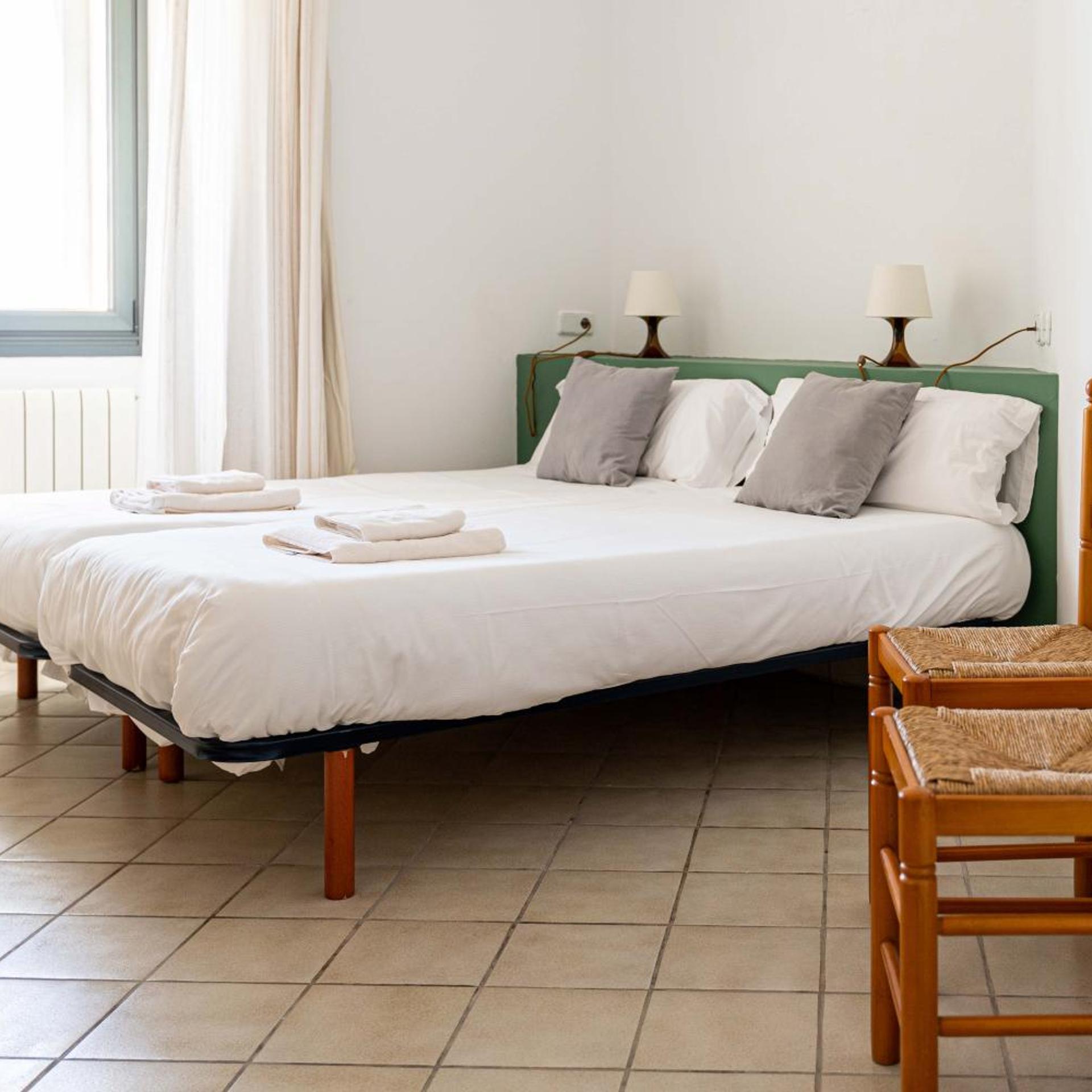 2 Bedrooms, Apartment, Terrace