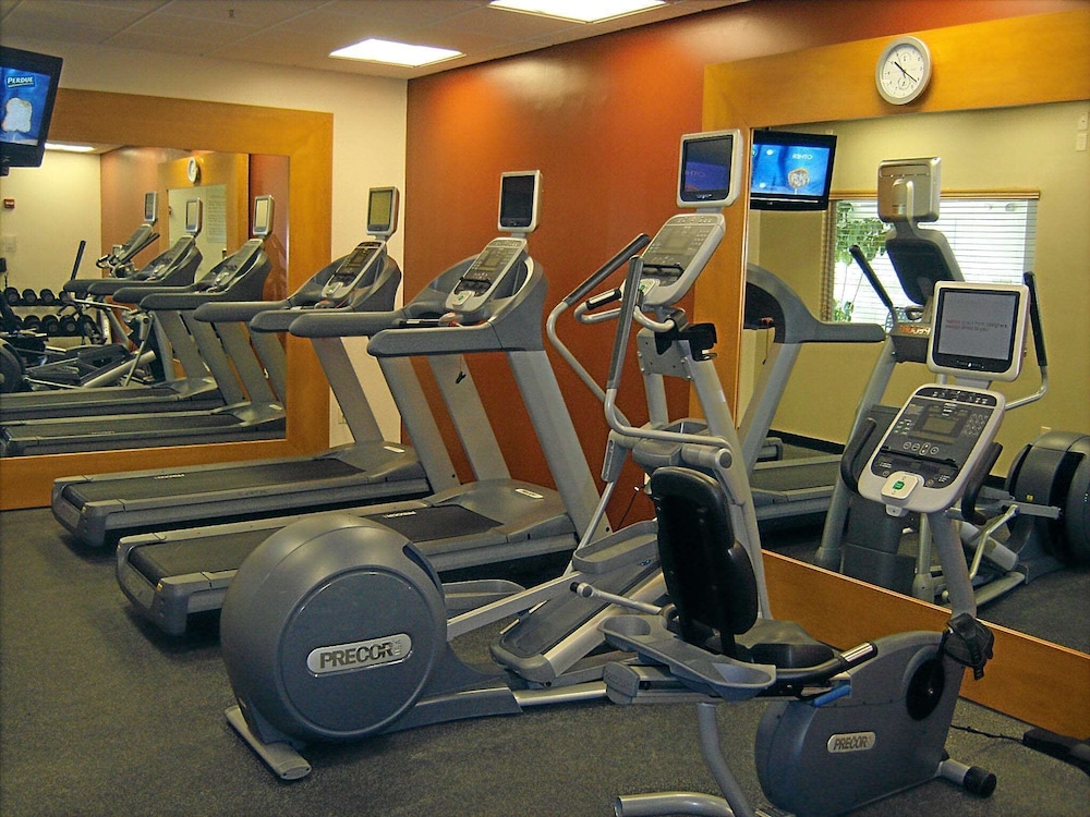 Hilton Garden Inn Riverhead 40/57