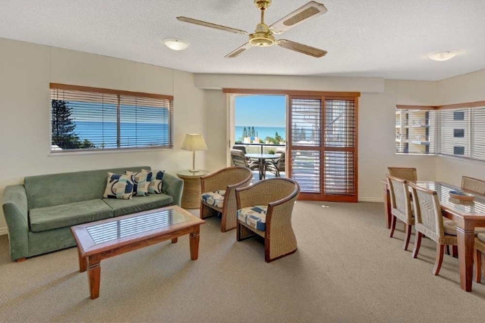 Raffles Mooloolaba 29/70