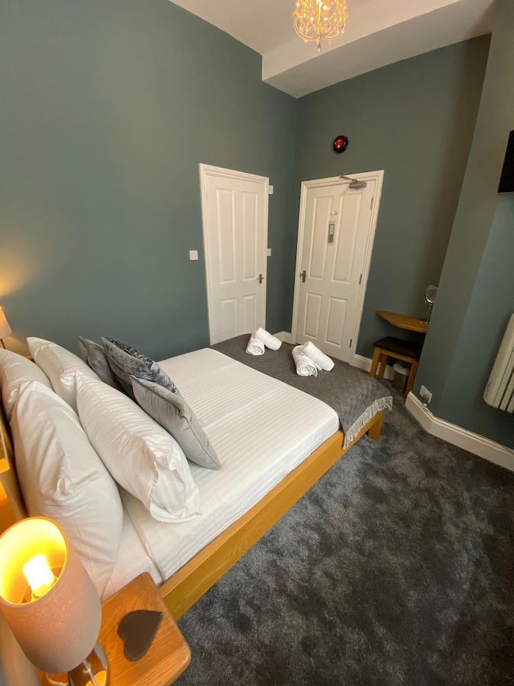 Ambleside Central - Guest House 15/45