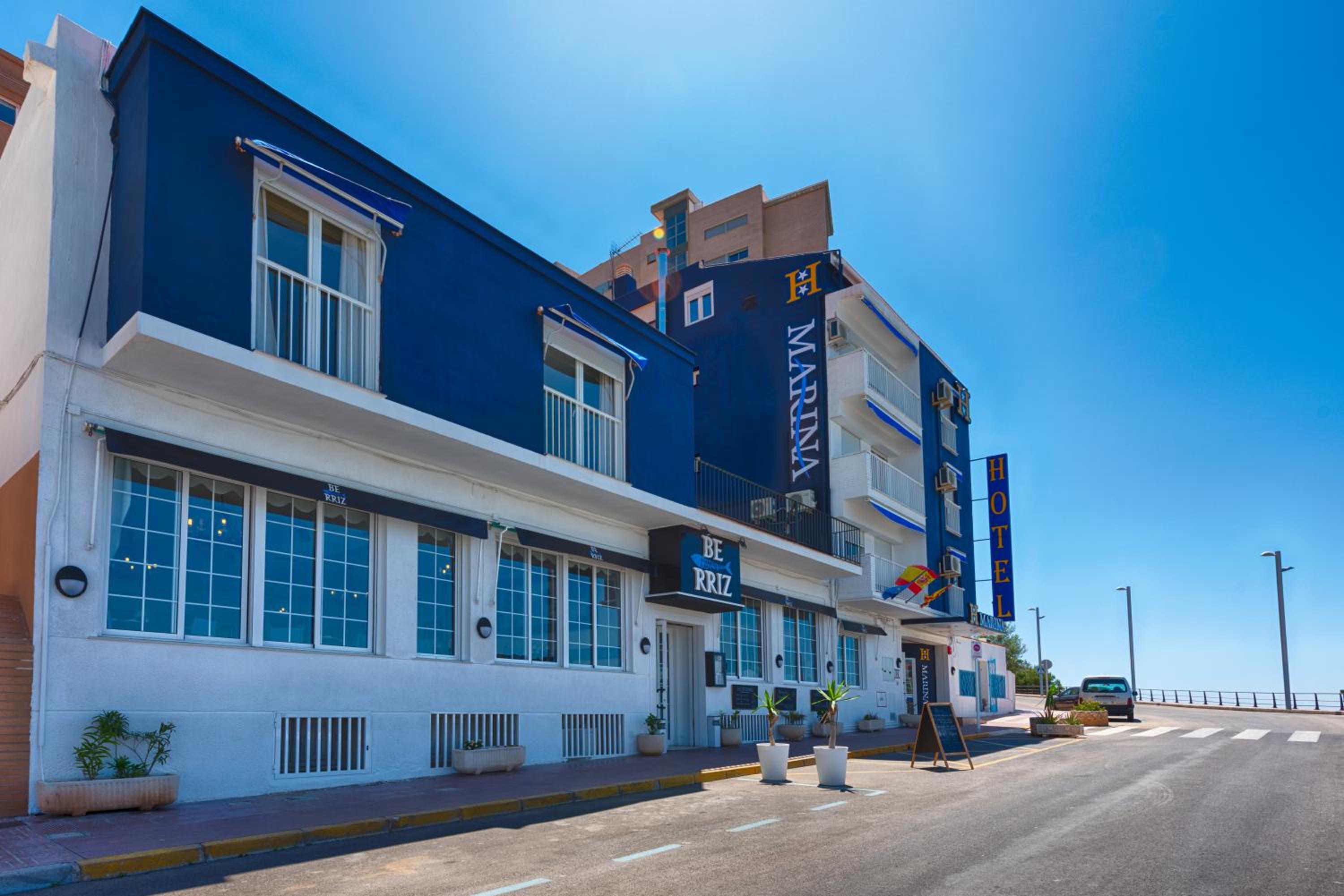 Hotel Marina 4/41