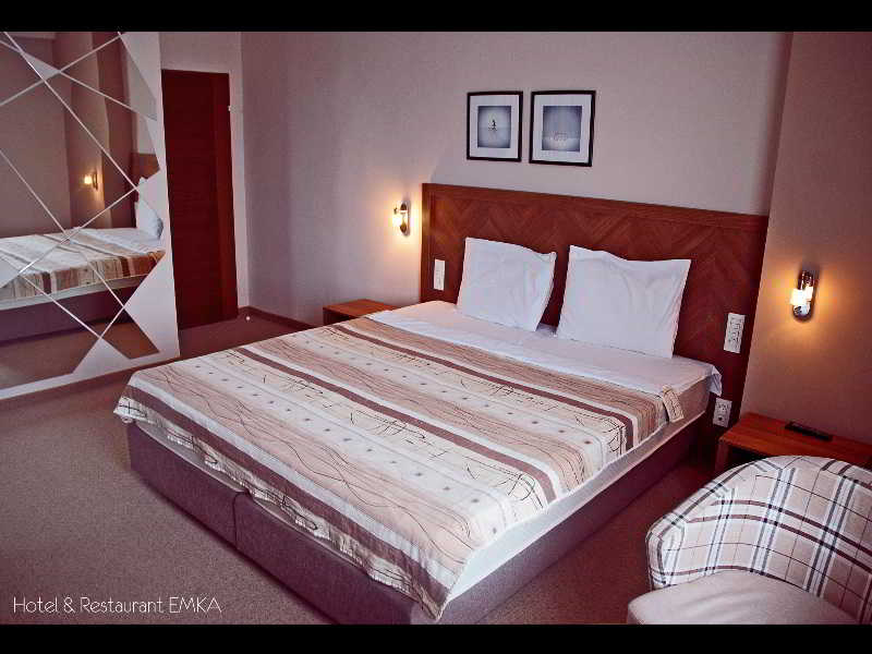 Emka Hotel 9/32