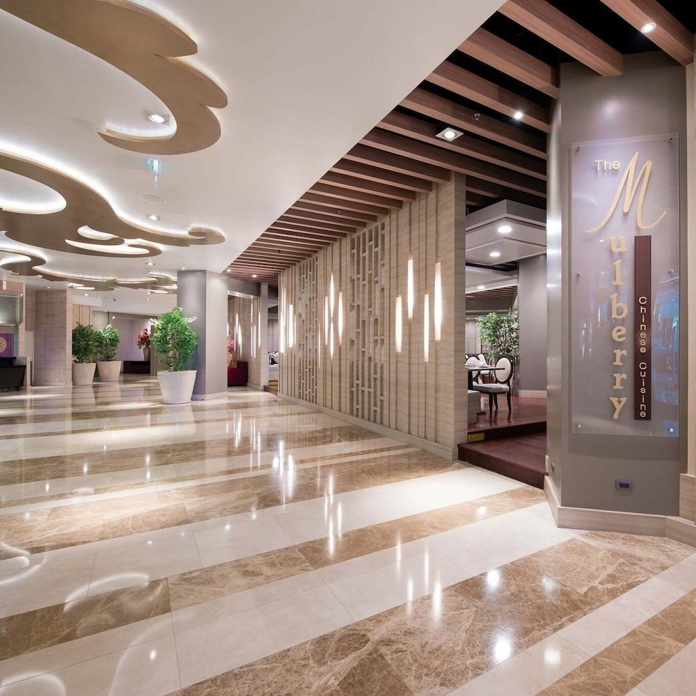 The Berkeley Hotel Pratunam 16/67