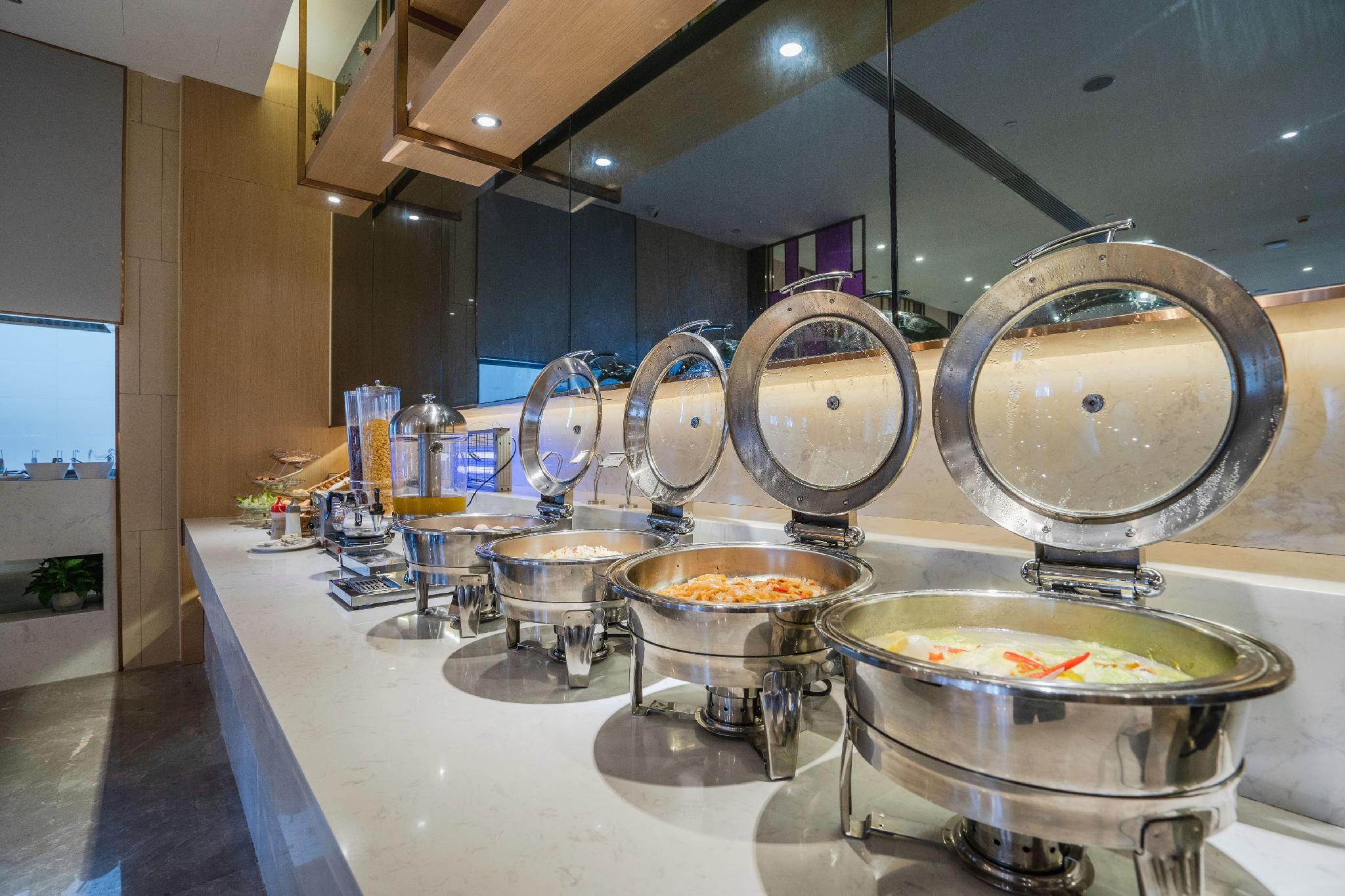 Lavande Hotel (Chongzhou Wanda Plaza) 32/51
