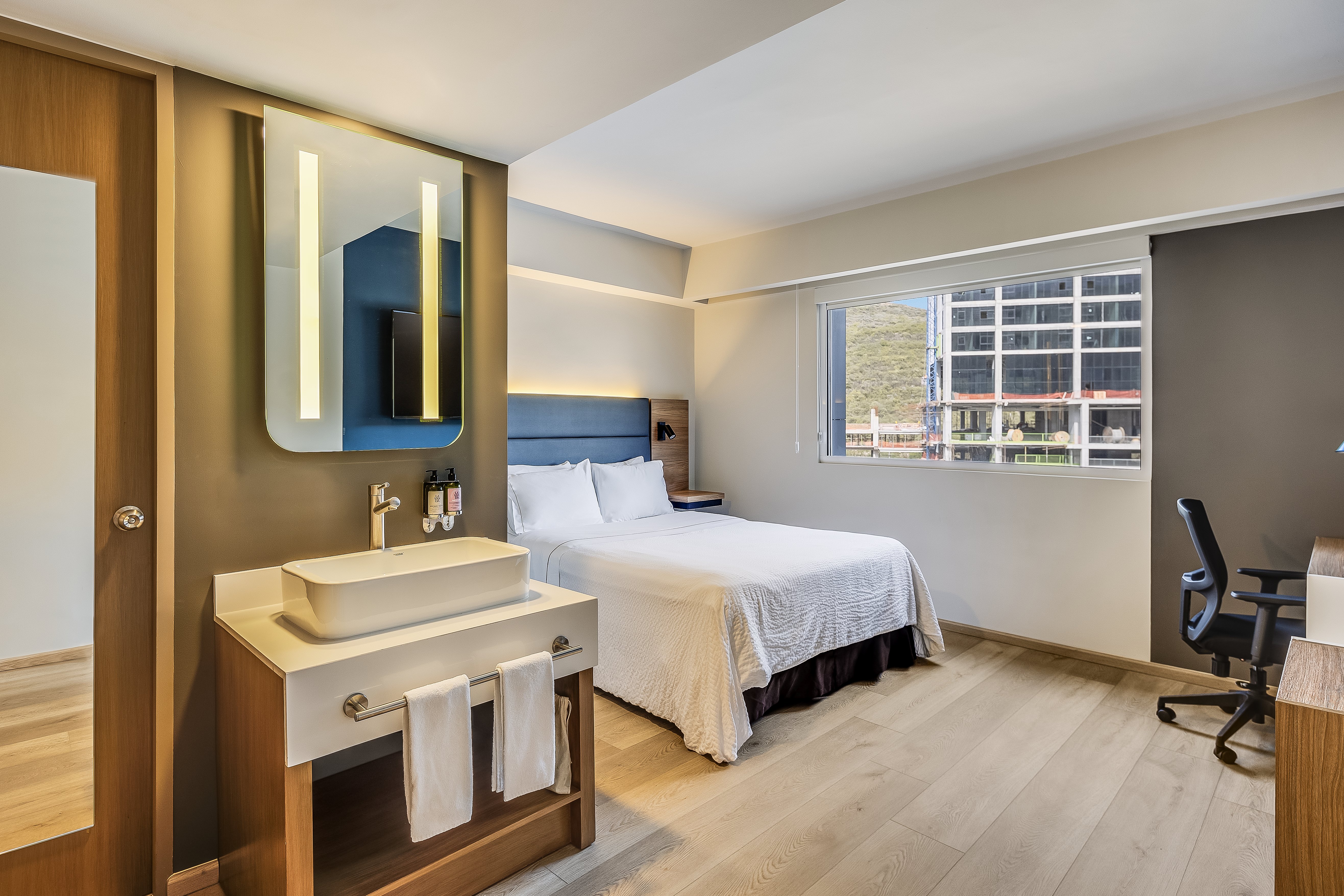 Fiesta Inn Monterrey Valle 20/50
