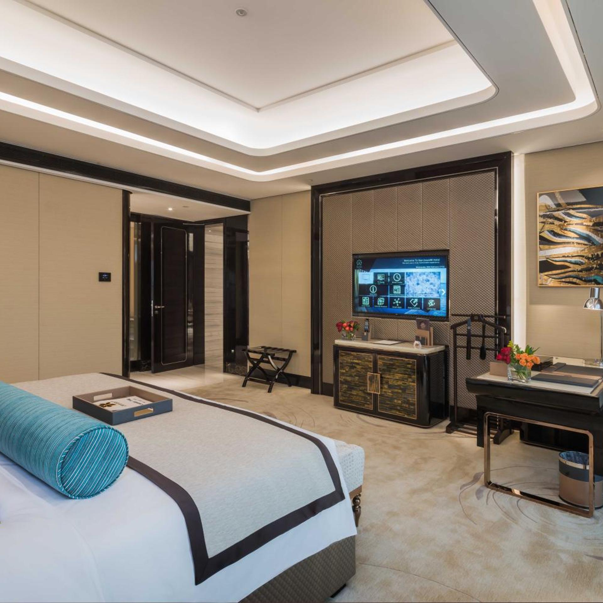 PREMIUM, TWIN BEDS, CITY VIEW