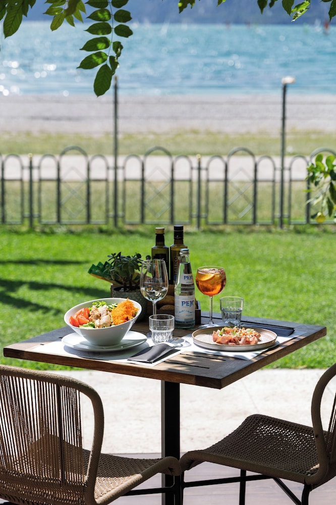 Hotel Baia Azzurra 40/50