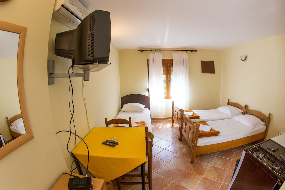 Guest House Blue Coast 28/63