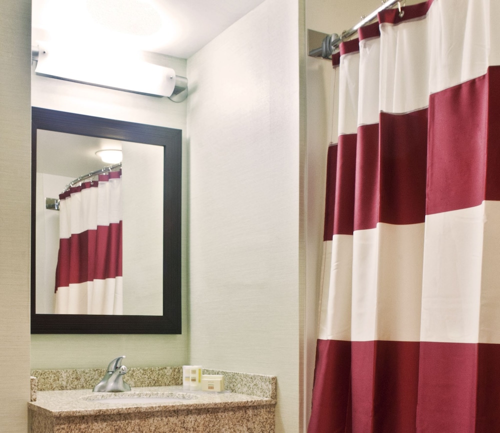 Courtyard By Marriott Newburgh Stewart Airport 13/41