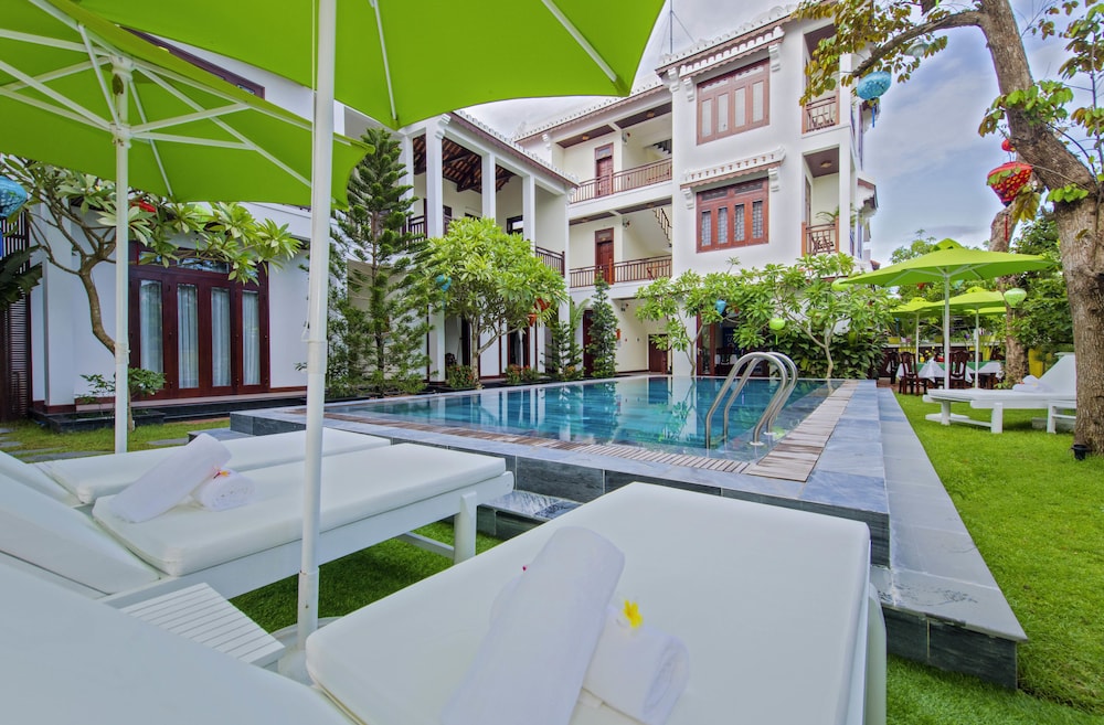 Green Hill Villa 73/75