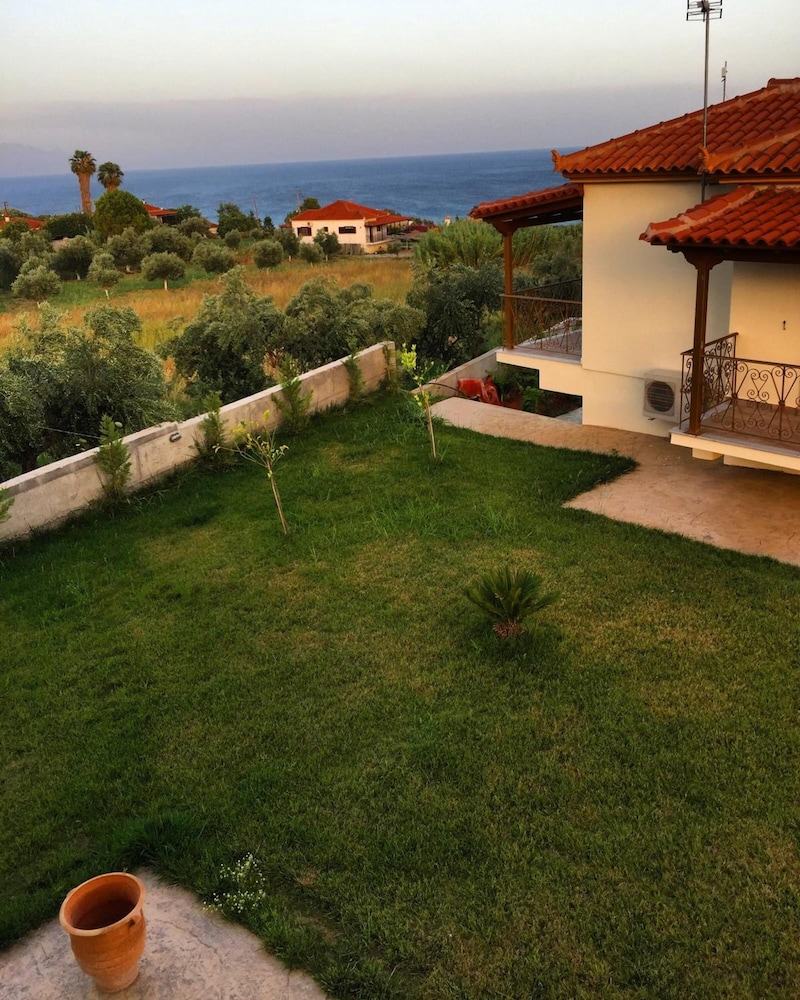 Driopes Villas 26/48