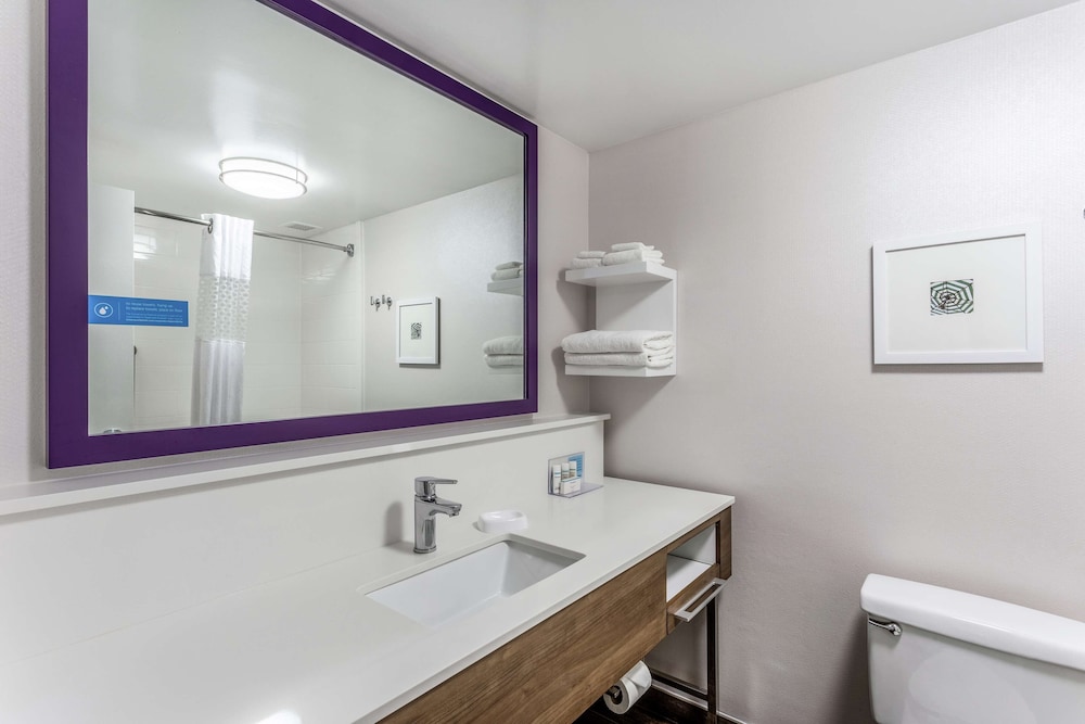 Hampton Inn Biloxi/Ocean Springs 8/24