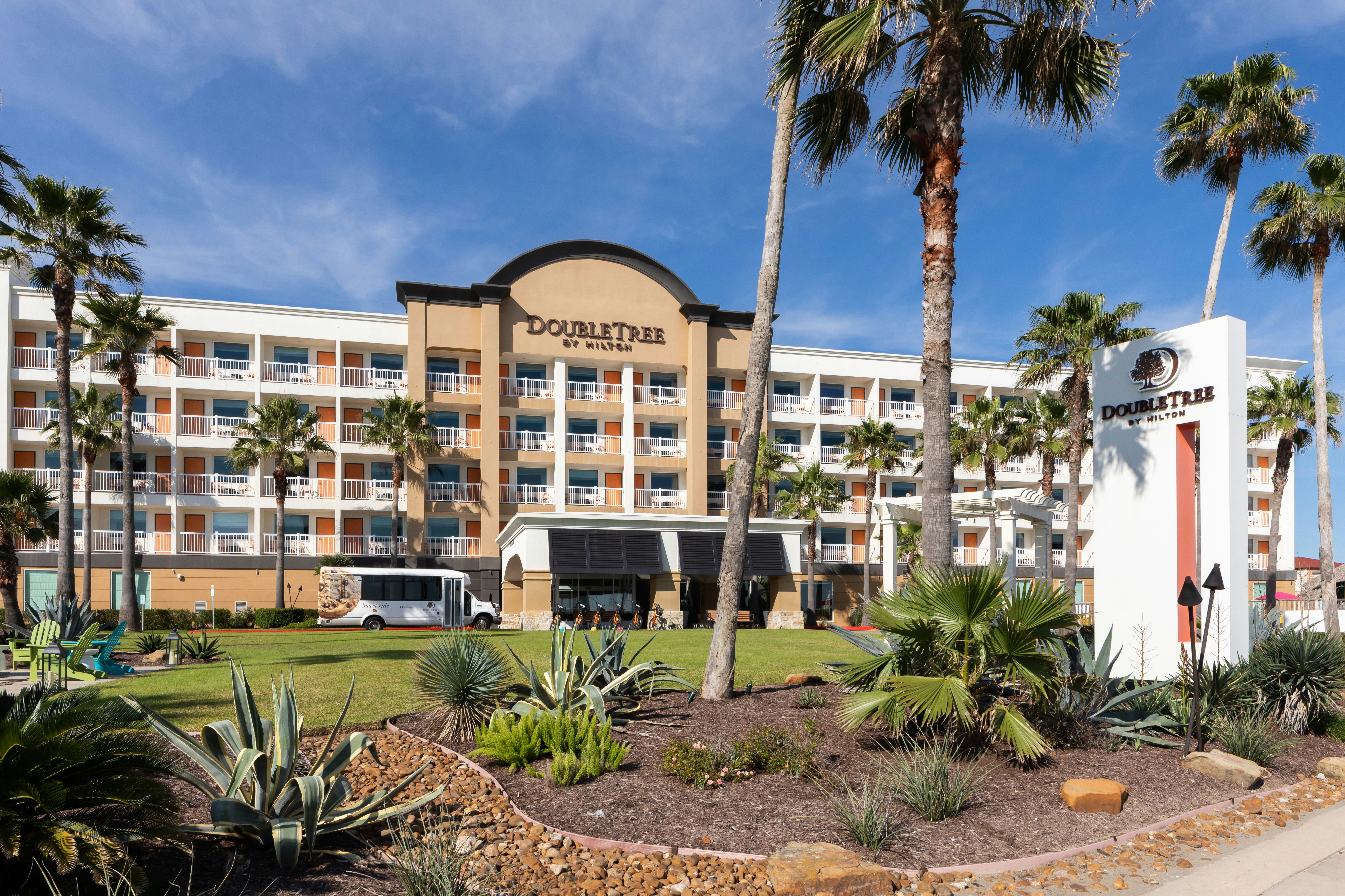 Doubletree By Hilton Hotel Galveston Beach 4/85