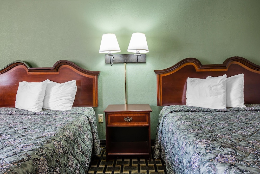 Rodeway Inn Laurens SC 12/24