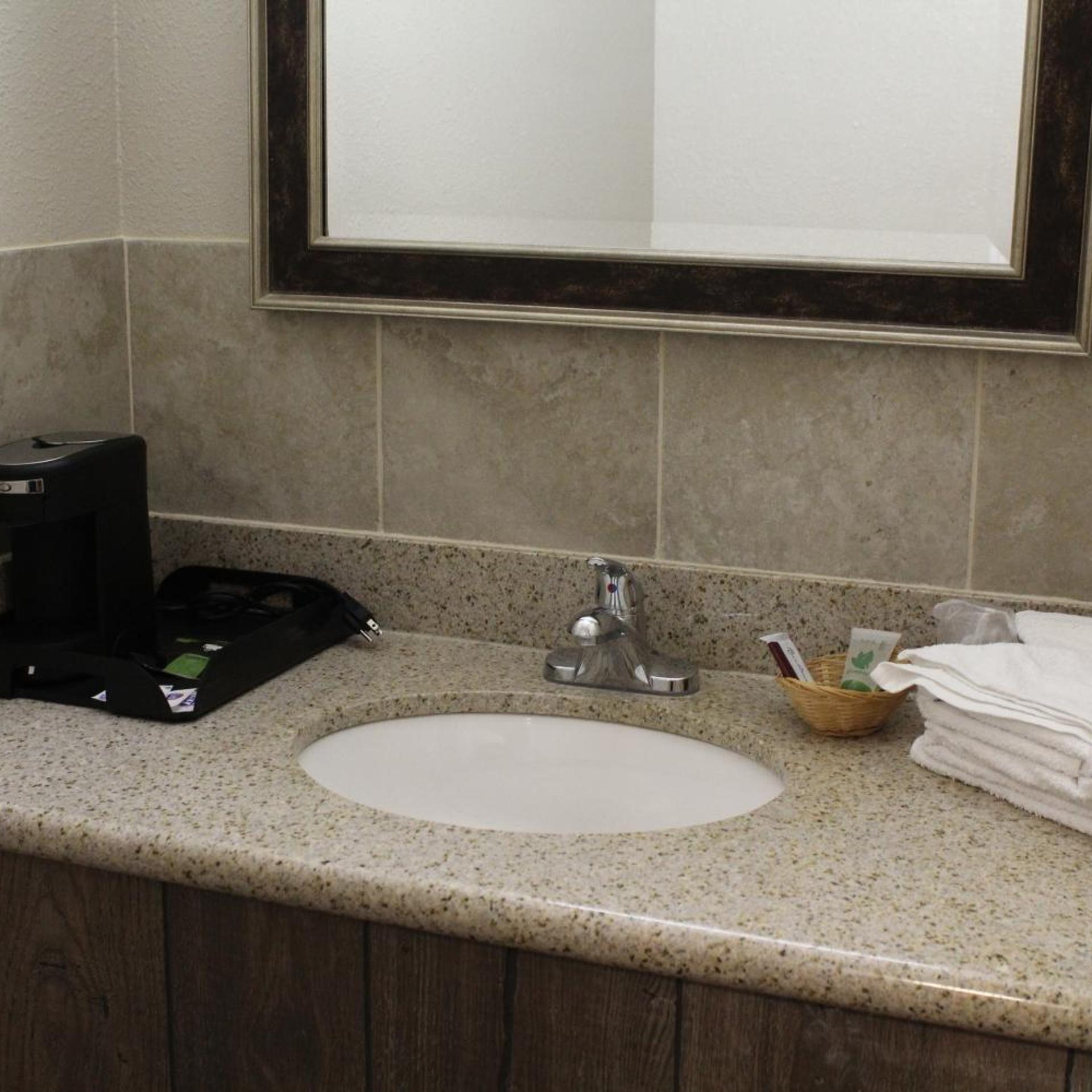 Regency Inn 29/31