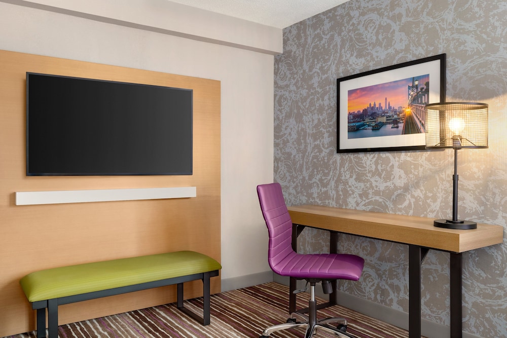Holiday Inn Philadelphia Arpt-Stadium Area 51/54