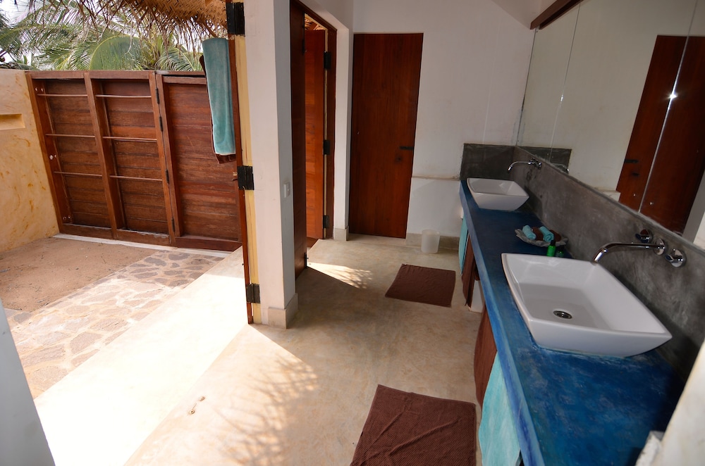 Elements Beach & Nature Resort 48/50