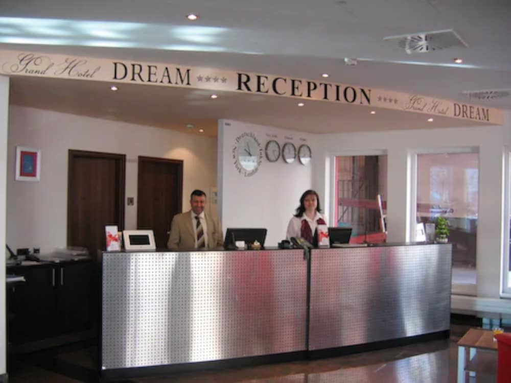 Grand Hotel Dream Frankfurt photo3