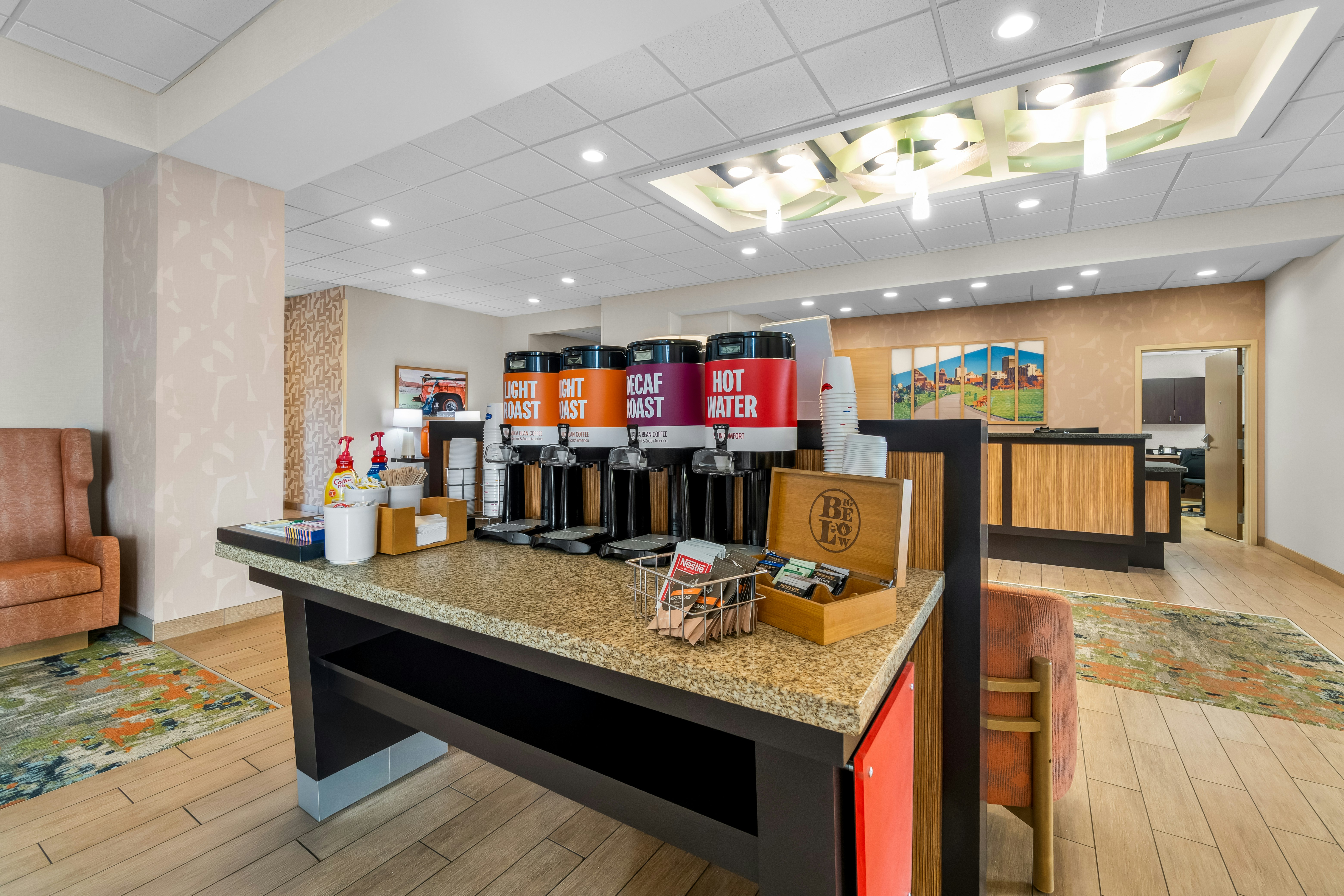 Hampton Inn Marion, AR 7/36