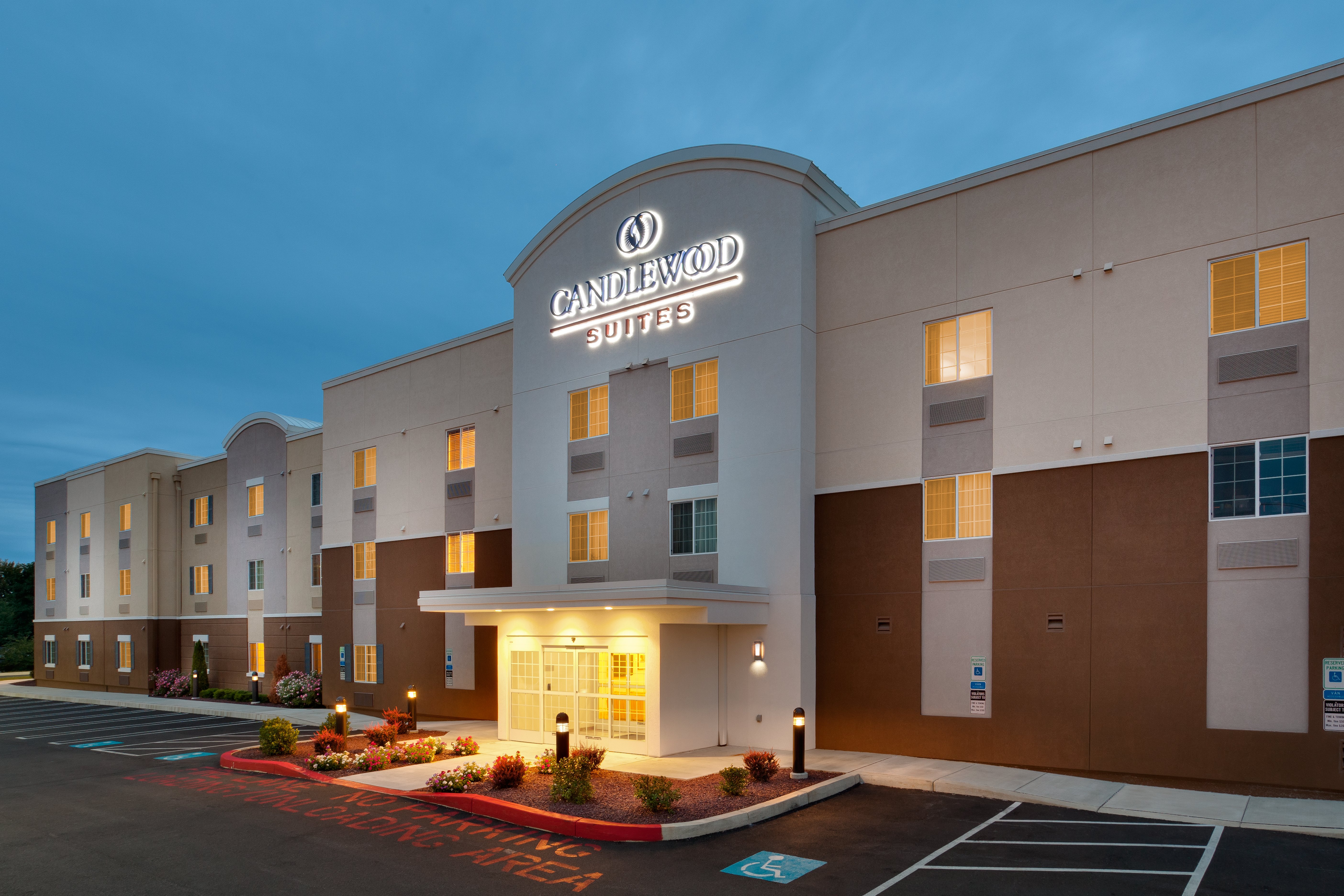 CANDLEWOOD SUITES HARRISBURG 4/76