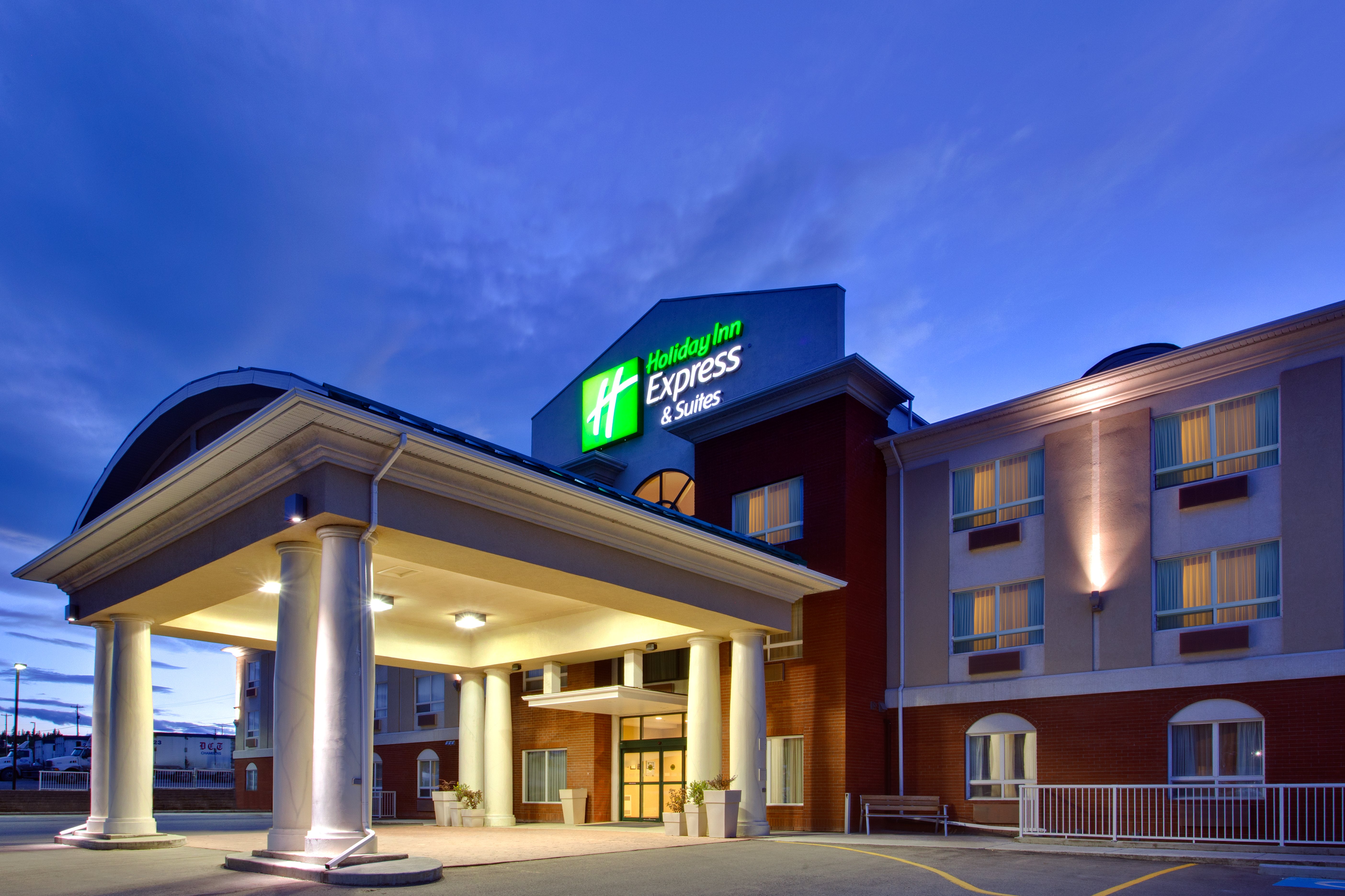 Holiday Inn Express Hotel Suites Hinton 2/57