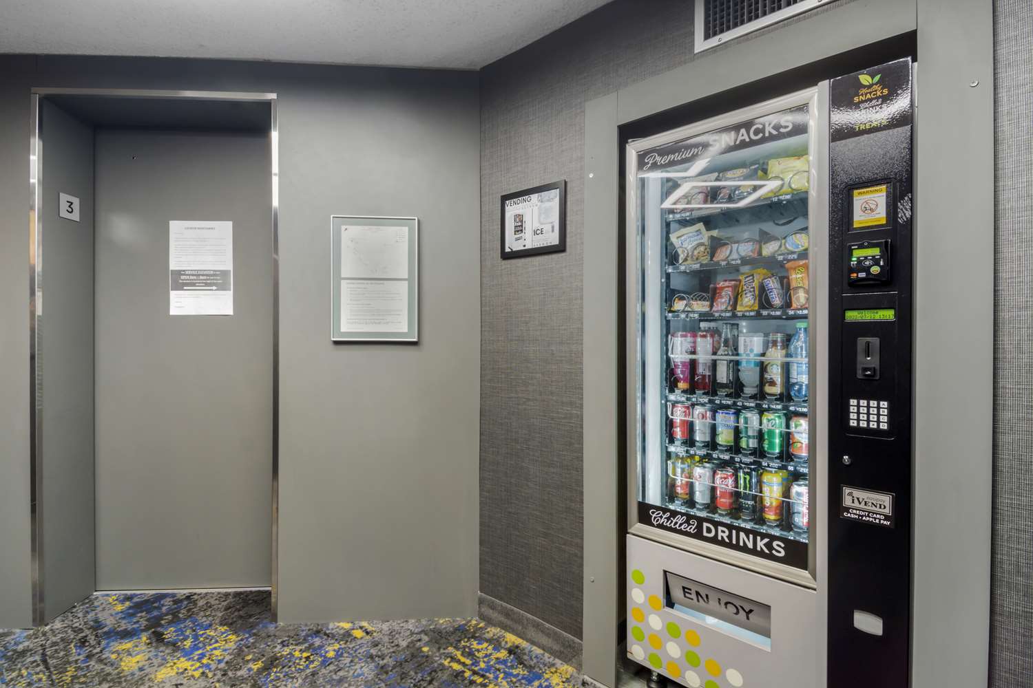 Best Western Premier Chateau Granville Hotel and Suites and Conf. Centre 36/61