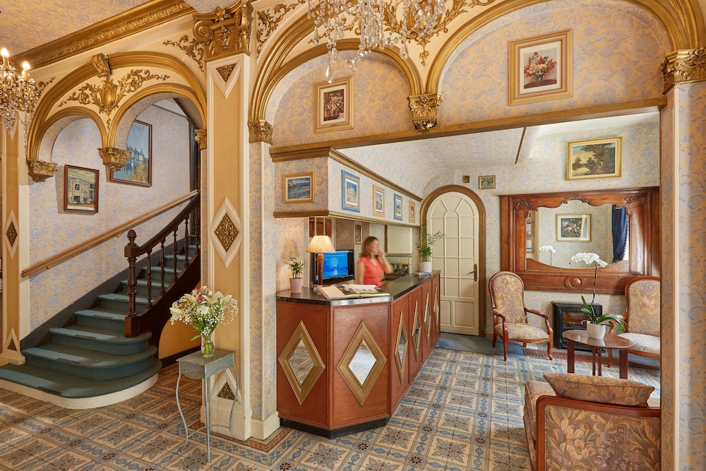 Hotel France Et De Guise 7/60