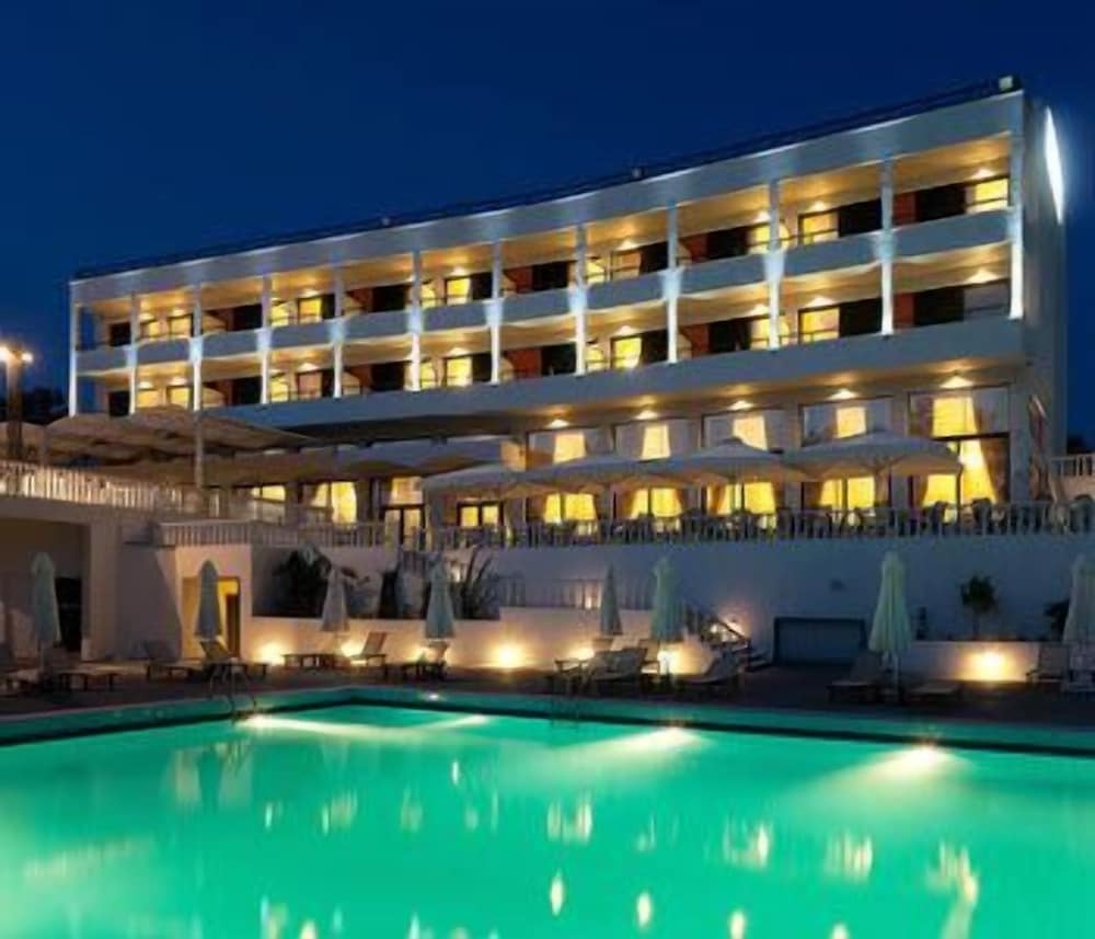 Margarona Royal Hotel 2/44