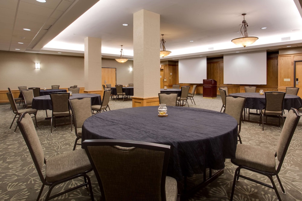 Drury Inn and Suites Amarillo 32/35