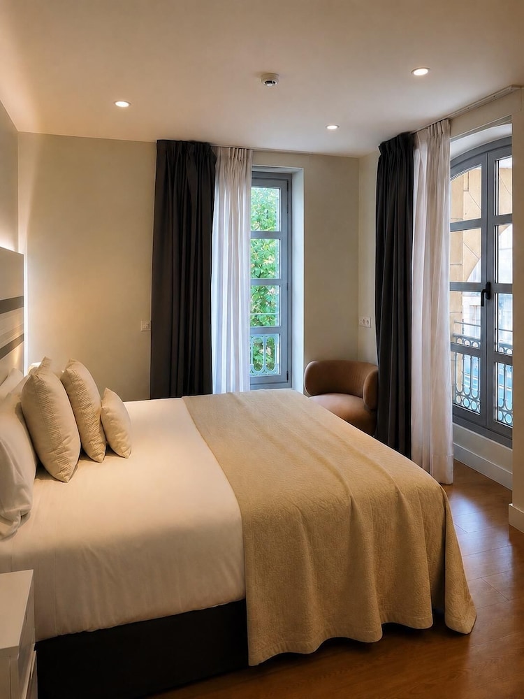 Legazpi Doce Rooms 23/50