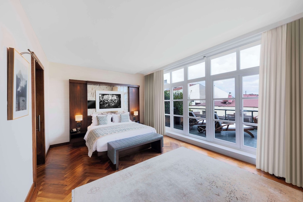 Park, Executive, Suite, King Bed